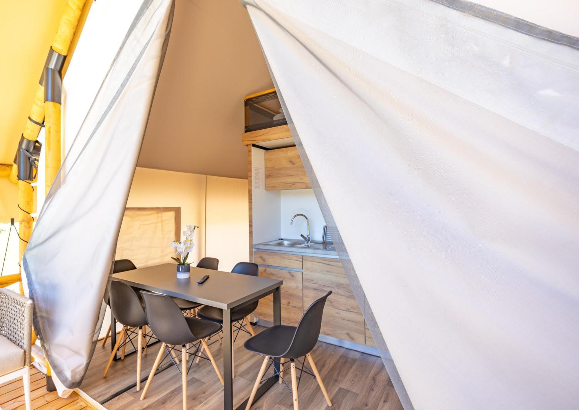 Camp Dole Zivogosce - Mobile Home And Glamping Tent Eksteriør bilde