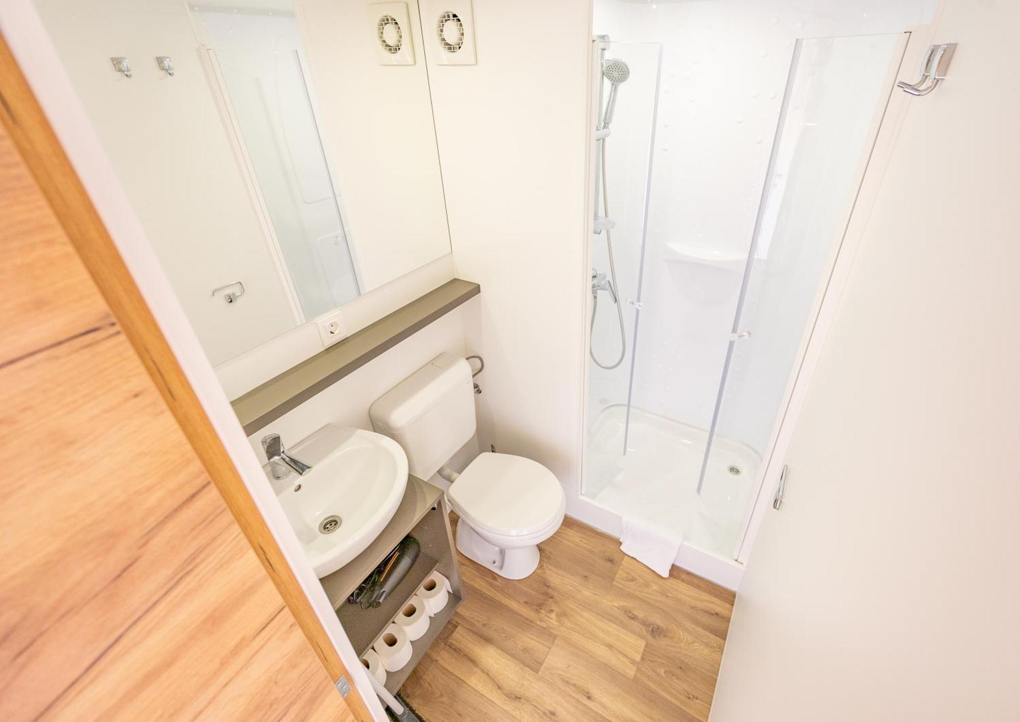 Camp Dole Zivogosce - Mobile Home And Glamping Tent Rom bilde